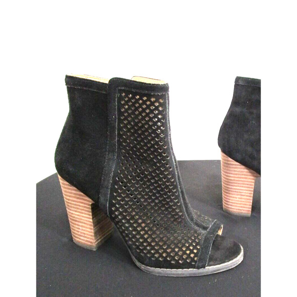 EUC! Lucky Brand Lakyn Black Perforated Suede High Heel Sandal Booties Sz 7M - Picture 5 of 11